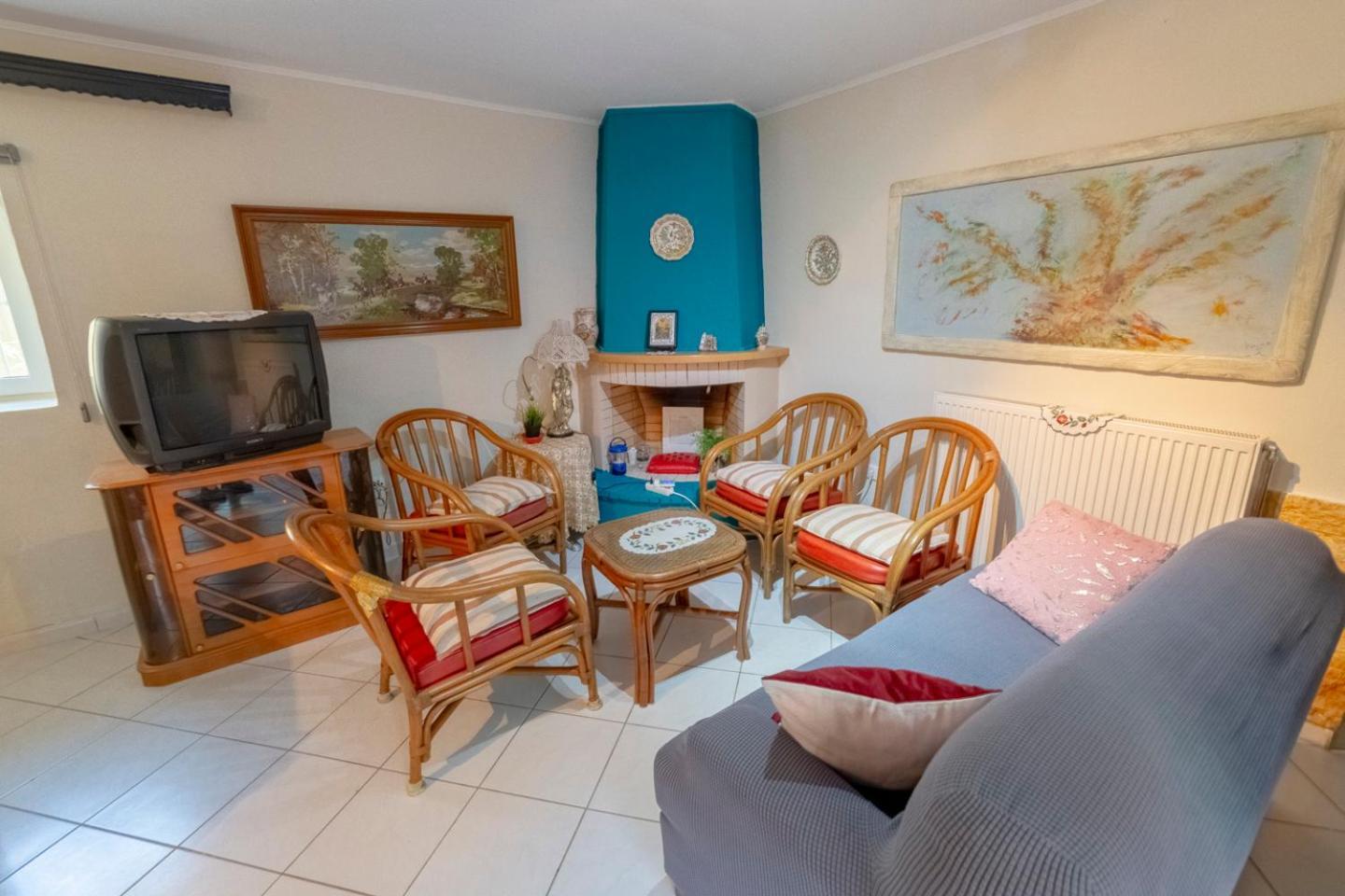 Krasa 2Bedroom Apartment Ágios Matthaíos Extérieur photo