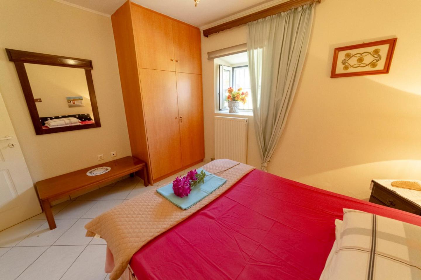 Krasa 2Bedroom Apartment Ágios Matthaíos Extérieur photo